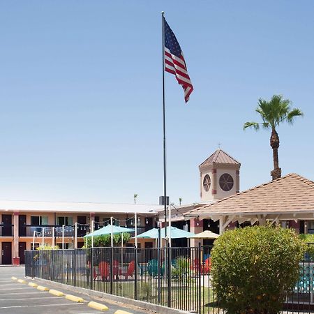 Hotel Howard Johnson By Wyndham Yuma Exterior foto