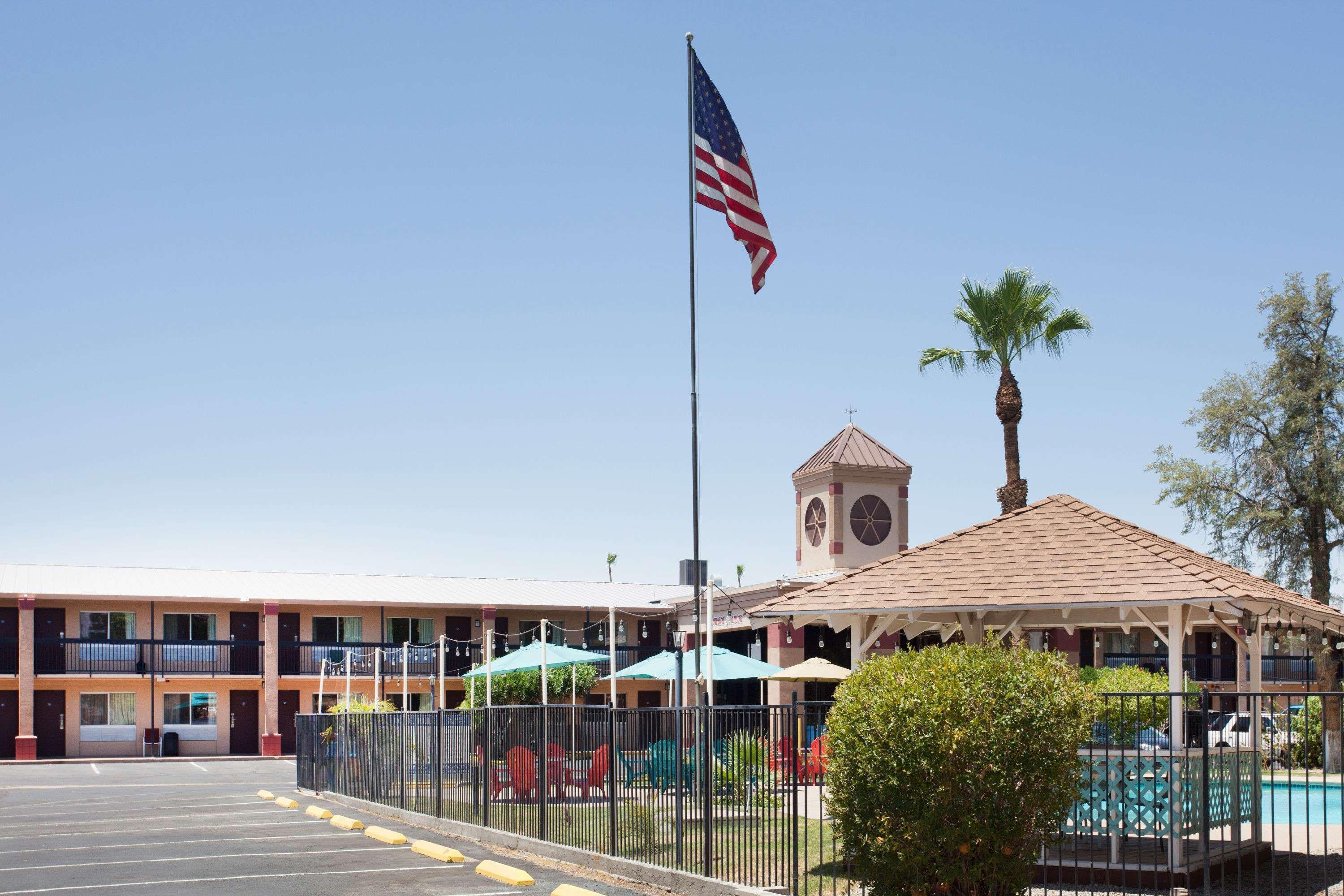 Hotel Howard Johnson By Wyndham Yuma Exterior foto