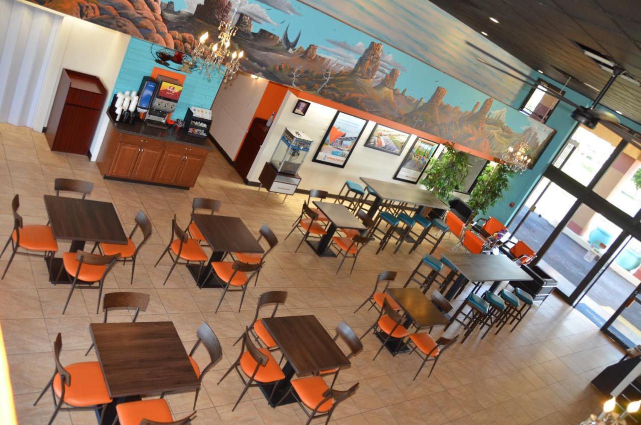 Howard Johnson By Wyndham Yuma Exterior foto